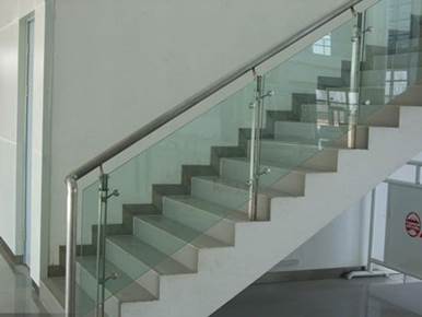 楼梯玻璃栏杆安装实例